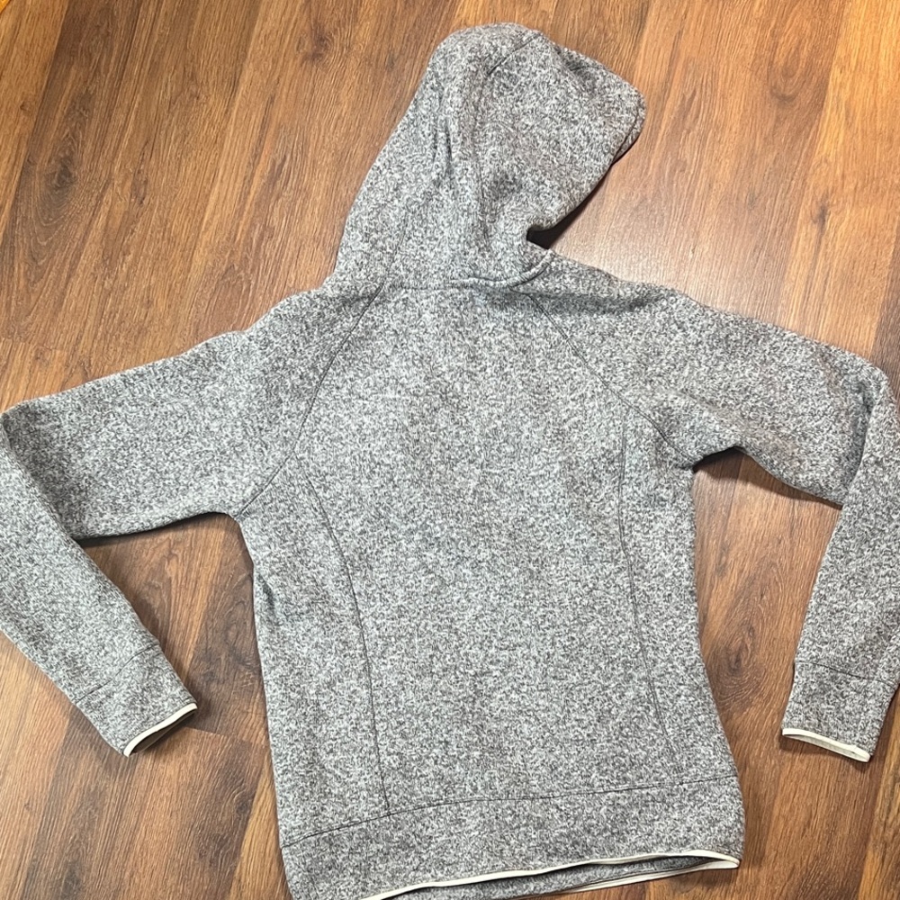 The North Face Gray Fleece Jacket - Picture 10 of 10